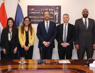 المهندس رأفت هندي وزير الاتصالات وتكنولوجيا المعلومات