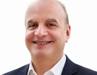 الدكتور مصطفى عبد الرحمن حسين إسماعيل الرئيس التنفيذي لشركة IT Valley