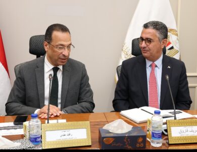 اجتماع الدكتور شريف فاروق، وزير التموين والتجارة الداخليةمع المهندس رأفت هندي، وزير الاتصالات وتكنولوجيا المعلومات
