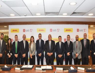بنك saib يشارك «دي اتش ال اكسبرس» لتطبيق مبادرة «Go Green Plus»