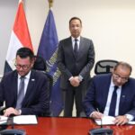 وزير الاتصالات يشهد توقيع اتفاقية بين المصرية للاتصالات وشركة PSL اليونانية لإنشاء كابل شرم الشيخ- طابا البحري