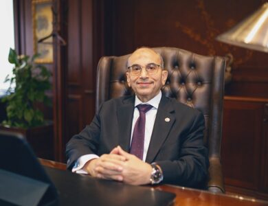 النائب أشرف عبد الغني، أمين سر اللجنة الاقتصادية بمجلس الشيوخ مؤسس جمعية خبراء الضرائب المصرية يطالب بتيسيرات للمدارس الخاصة