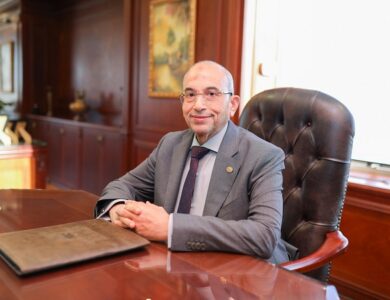 النائب أشرف عبد الغني، أمين سر اللجنة الاقتصادية في مجلس الشيوخ ومؤسس جمعية خبراء الضرائب المصرية