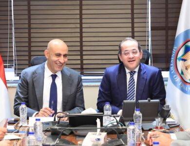 اتفاق جديد بين وزارتي «المالية» و«التعليم» على زيادة في مرتبات المعلمين