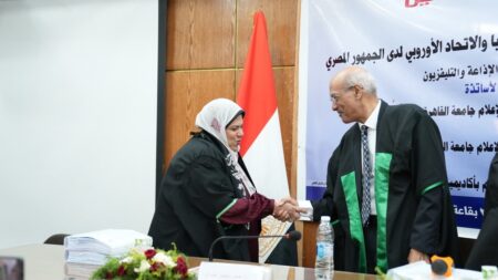 ريهام فرغلي تحصل على الدكتوراه في الإعلام